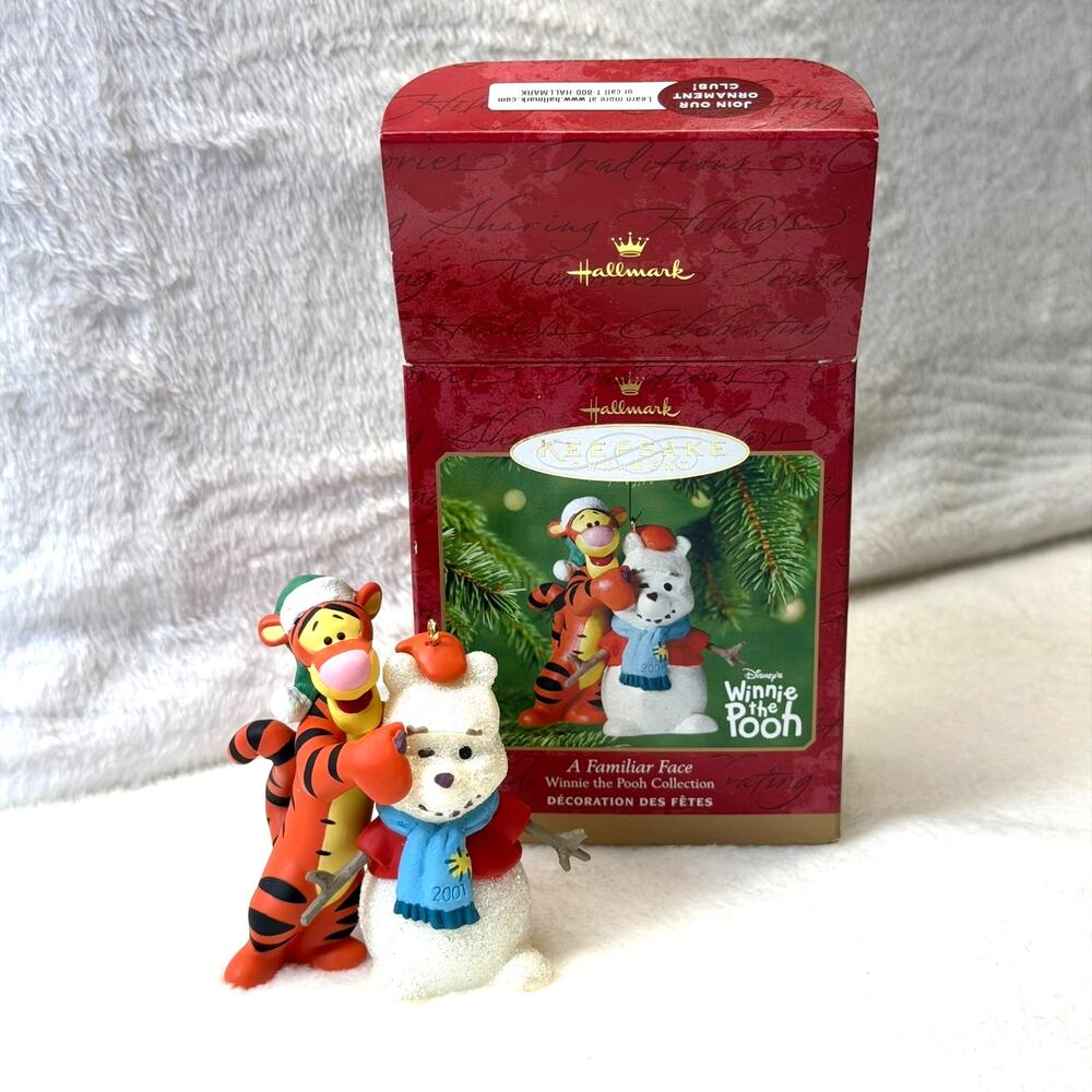 Hallmark Keepsake WINNIE THE POOH A‎ FAMILIAR FACE 2001 Christmas Ornament w/Box
